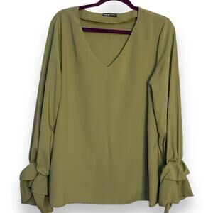 Shein Ruffle Long Sleeve Blouse Women's 8/10 Green Lightweight Business Casual